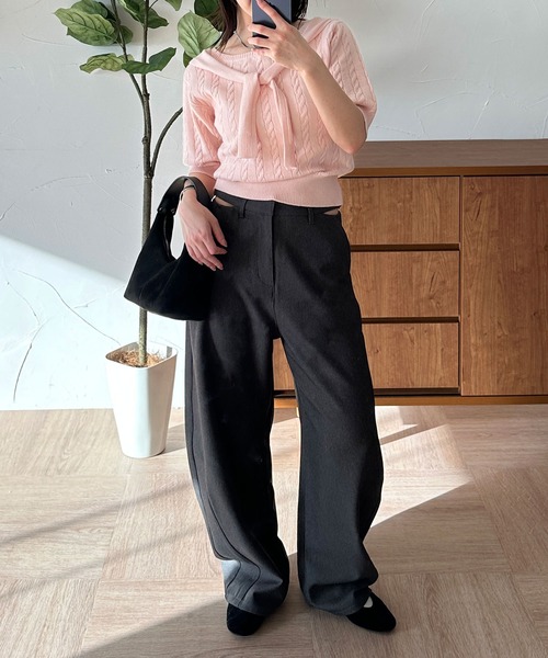 MUHET(ミュエータ)の「waist slit curve slacks pants / ウエストスリットカーブスラックスパンツ(スラックス・レディース・チャコールグレー/ベージュ・MEDIUM/SMALL)」の15枚目の写真