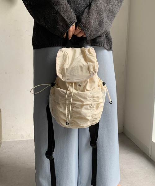 DouDou(ドゥドゥ)の「【WEB限定】パッカブルリュック(バックパック/リュック・レディース・アイボリー/ブラック・FREE)」の21枚目の写真
