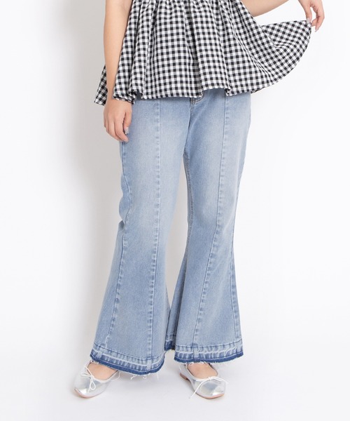 PUNYUS(プニュズ)の「カットオフデニムフレアパンツ(デニムパンツ・レディース・ブラック/ライトブルー・1/2/4/3)」の5枚目の写真