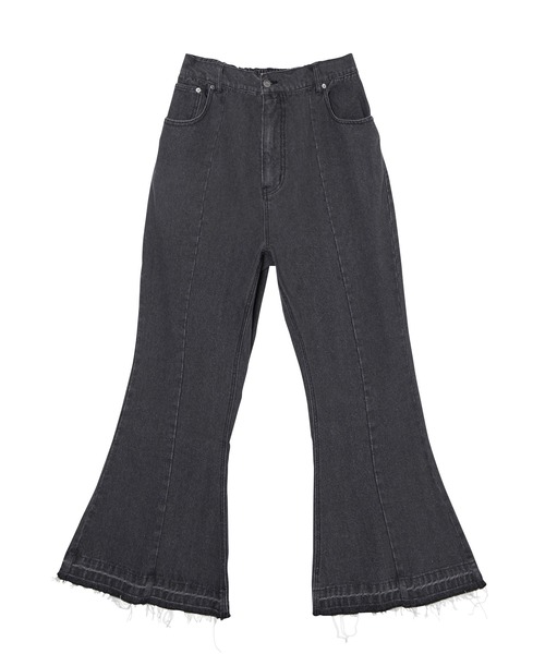 PUNYUS(プニュズ)の「カットオフデニムフレアパンツ(デニムパンツ・レディース・ブラック/ライトブルー・1/2/4/3)」の16枚目の写真