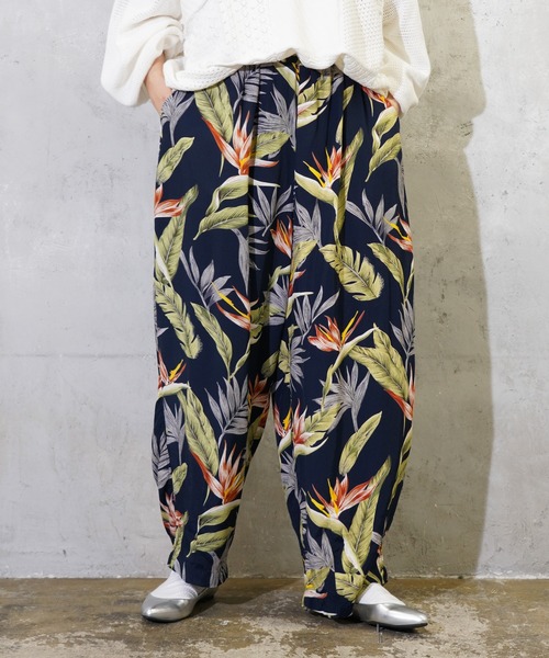 HARVESTY（ハーベスティ）の「HARVESTY / ハーベスティー HAWAIIAN PRINTED RAYON EASY CIRCUS PANTS (A1208) イージーサーカスパンツ アロハレーヨン（その他パンツ・レディース・ネイビー/レッド/オフホワイト・1/0/2）」の8枚目の写真