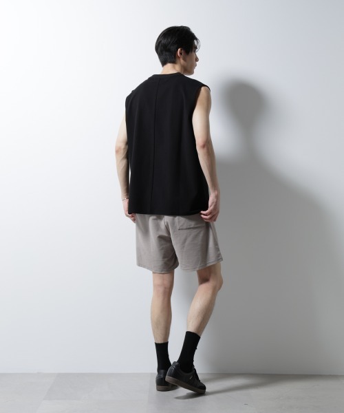 NANO universe（ナノユニバース）の「「MC」coveross(R)ツイル調 冷感プレーティング天竺ノースリーブ（タンクトップ・メンズ・ブラック/ホワイト・L/M）」の9枚目の写真