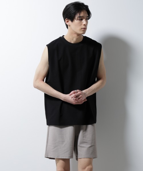 NANO universe（ナノユニバース）の「「MC」coveross(R)ツイル調 冷感プレーティング天竺ノースリーブ（タンクトップ・メンズ・ブラック/ホワイト・L/M）」の4枚目の写真