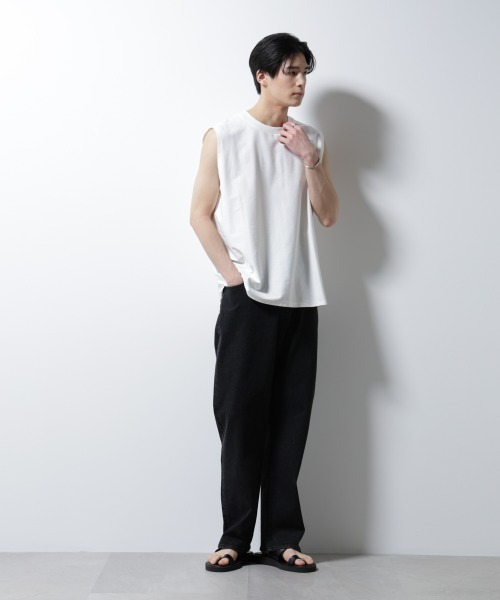 NANO universe（ナノユニバース）の「「MC」coveross(R)ツイル調 冷感プレーティング天竺ノースリーブ（タンクトップ・メンズ・ブラック/ホワイト・L/M）」の13枚目の写真