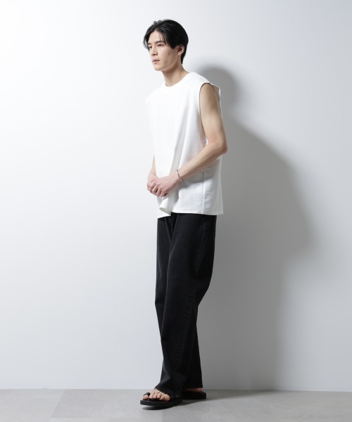 NANO universe（ナノユニバース）の「「MC」coveross(R)ツイル調 冷感プレーティング天竺ノースリーブ（タンクトップ・メンズ・ブラック/ホワイト・L/M）」の14枚目の写真