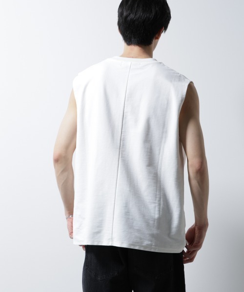 NANO universe（ナノユニバース）の「「MC」coveross(R)ツイル調 冷感プレーティング天竺ノースリーブ（タンクトップ・メンズ・ブラック/ホワイト・L/M）」の12枚目の写真