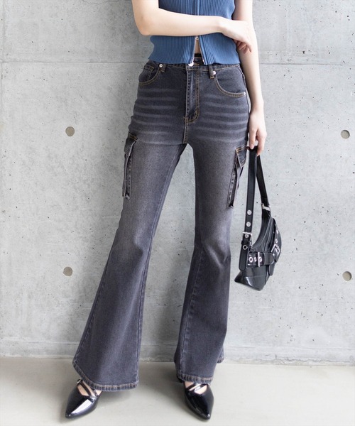 clear（クリア）の「オーバーダイカーゴフレアデニムパンツ [着回し力抜群 大人 カジュアル]≪2025SS新作≫（デニムパンツ・レディース・ブルー/ブラック・S/M）」の6枚目の写真