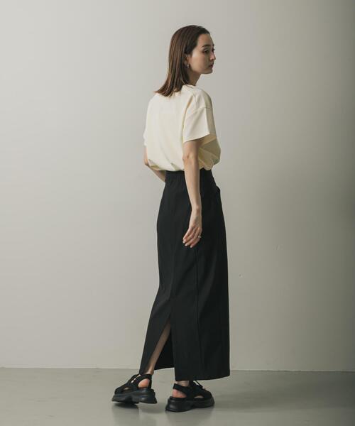 SENSE OF PLACE by URBAN RESEARCH(センスオブプレイスバイアーバンリサーチ)の「ミラノリブVネックTシャツ(Tシャツ/カットソー・レディース・チャコールグレー/ブラック/オフホワイト/ホワイト系その他/ライトカーキ・ONE)」の20枚目の写真