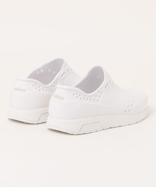 Native(ネイティブ)の「【Native Shoes/ネイティブシューズ】LENNOX WANDERFOAM/軽量/シューズ【WEB限定】(スリッポン・レディース・ブラック/ホワイト・23.5/25.5/24.5)」の8枚目の写真