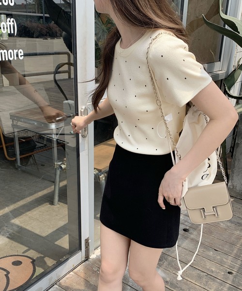 LAFFMO（ラフモ）の「クルーネックドット半袖ニット（Tシャツ/カットソー・レディース・ブラック/ホワイト/ベージュ/グレー・F）」の14枚目の写真