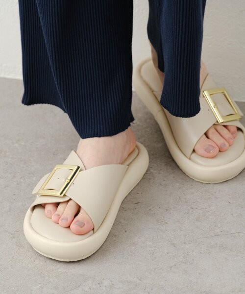 CIAOPANIC TYPY（チャオパニックティピー）の「バックルベルト厚底サンダル（サンダル・レディース・ブラウン/ブラック/アイボリー・SMALL/MEDIUM/LARGE）」の15枚目の写真