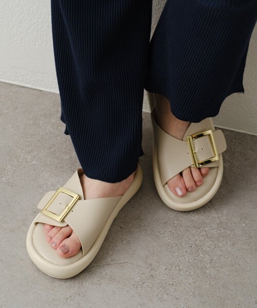 CIAOPANIC TYPY（チャオパニックティピー）の「バックルベルト厚底サンダル（サンダル・レディース・ブラウン/ブラック/アイボリー・SMALL/MEDIUM/LARGE）」の19枚目の写真