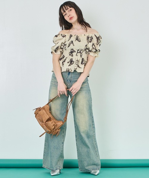 ANAP（アナップ）の「バタフライ ペプラム ブラウス（シャツ/ブラウス・レディース・アイボリー/ブラック・FREE）」の4枚目の写真