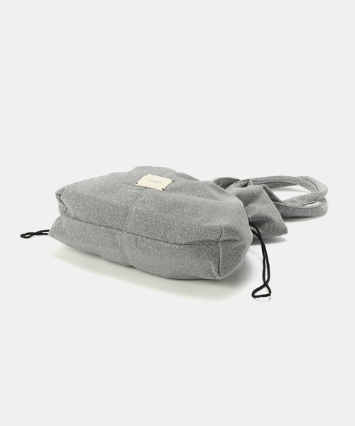 COLDE （コルデ）の「COLDE/コルデ ラメ巾着トートBAG（ショルダーバッグ・レディース・シルバー/ブラック・FREE）」の5枚目の写真