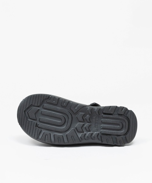 UNIVERSAL OVERALL(ユニバーサルオーバーオール)の「【WEB限定】【ATHLETAコラボ】UNIVERSAL OVERALL / “UO31” サンダル(サンダル・メンズ・ブラック・5/6/7/8/9)」の7枚目の写真