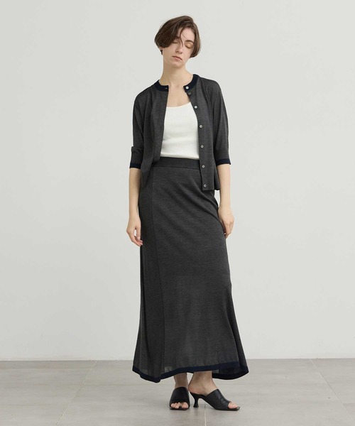 CINOH(チノ)の「【CINOH/チノ】別注 Washable Silk Half Sleeve Cardigan/ウォッシャブルシルクハーフスリーブカーディガン(カーディガン/ボレロ・レディース・ブラック/ブルー/キナリ/ダークグレー・36/38)」の6枚目の写真