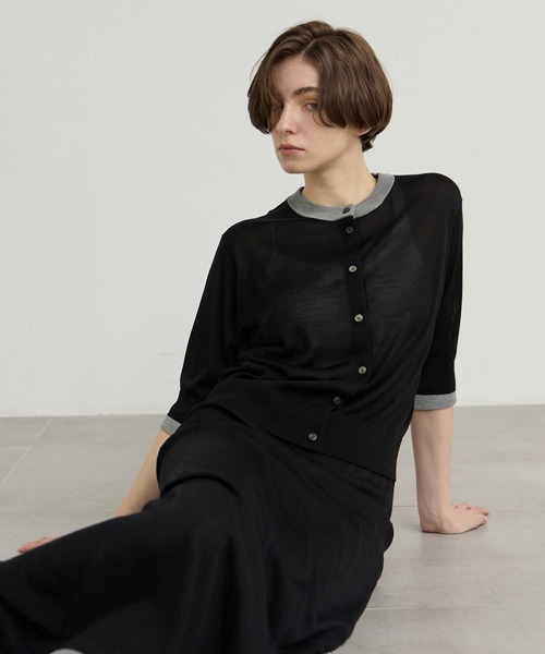 CINOH(チノ)の「【CINOH/チノ】別注 Washable Silk Half Sleeve Cardigan/ウォッシャブルシルクハーフスリーブカーディガン(カーディガン/ボレロ・レディース・ブラック/ブルー/キナリ/ダークグレー・36/38)」の17枚目の写真