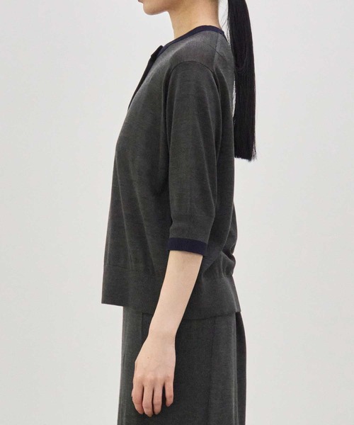 CINOH(チノ)の「【CINOH/チノ】別注 Washable Silk Half Sleeve Cardigan/ウォッシャブルシルクハーフスリーブカーディガン(カーディガン/ボレロ・レディース・ブラック/ブルー/キナリ/ダークグレー・36/38)」の11枚目の写真