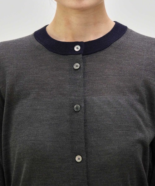 CINOH(チノ)の「【CINOH/チノ】別注 Washable Silk Half Sleeve Cardigan/ウォッシャブルシルクハーフスリーブカーディガン(カーディガン/ボレロ・レディース・ブラック/ブルー/キナリ/ダークグレー・36/38)」の13枚目の写真