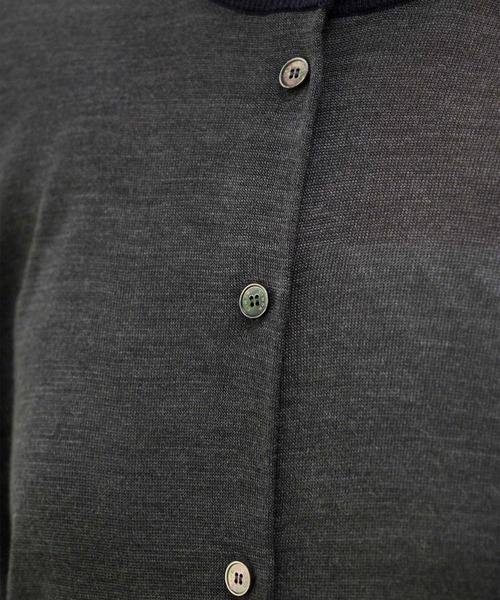 CINOH(チノ)の「【CINOH/チノ】別注 Washable Silk Half Sleeve Cardigan/ウォッシャブルシルクハーフスリーブカーディガン(カーディガン/ボレロ・レディース・ブラック/ブルー/キナリ/ダークグレー・36/38)」の16枚目の写真