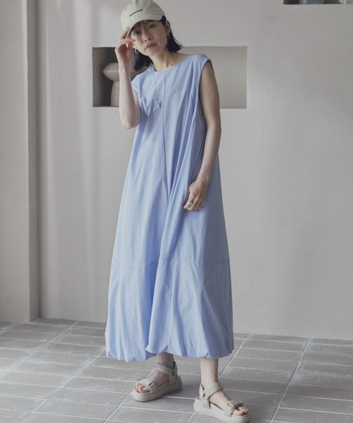 Doux archives（ドゥアルシーヴ）の「ベルトサンダル（サンダル・レディース・ブラック/アイボリー・23.5/24.5）」の3枚目の写真