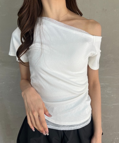 tolene(トレネ)の「ネックデザインレース使いフェイクレイヤードワンショルダー半袖T(タンクトップ・レディース・ホワイト/ブラック・FREE)」の3枚目の写真