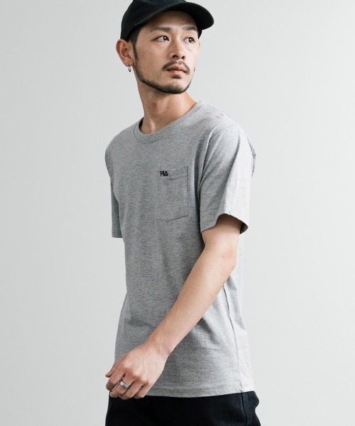 FILA(フィラ)の「FILA フィラ ポケット付きワンポイントロゴ刺繍クルーネック半袖Tシャツ(Tシャツ/カットソー・メンズ・ブラック/ホワイト/ブルーグレー/グレイッシュベージュ/杢グレー/ネイビー・M/L/LL)」の16枚目の写真