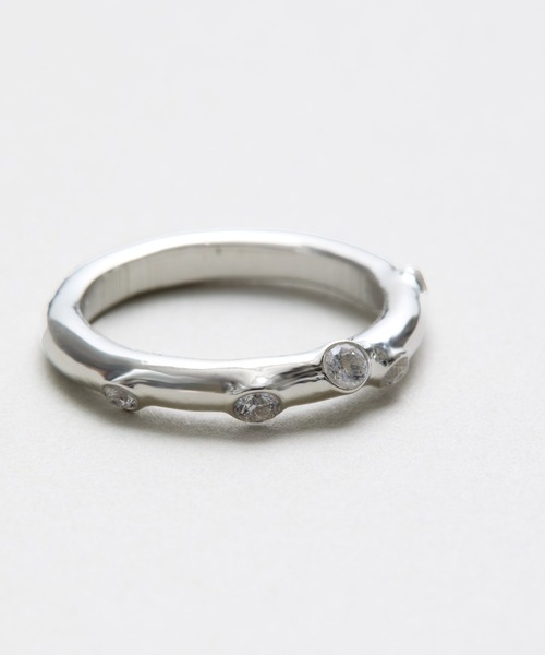 LAPUIS(ラピュイ)の「LAPUIS(ラピュイ) Garden Circle ring(リング・レディース・シルバー/ゴールド・11号/13号)」の4枚目の写真