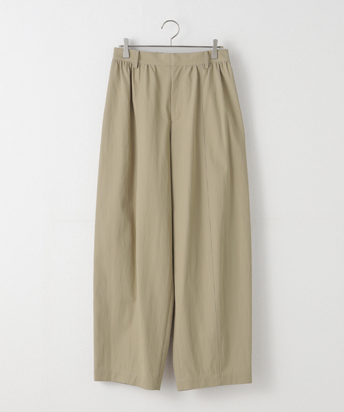 FRAMeWORK(フレームワーク)の「ギャザーパンツ(スラックス・レディース・ベージュ/ブラック・36/38/40)」の21枚目の写真