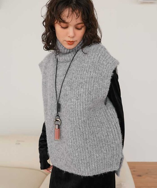 titivate（ティティベイト）の「ハイネックルーズニットベスト（ベスト・レディース・ブラック/ベージュ/オフホワイト/グレー・L/M）」の3枚目の写真