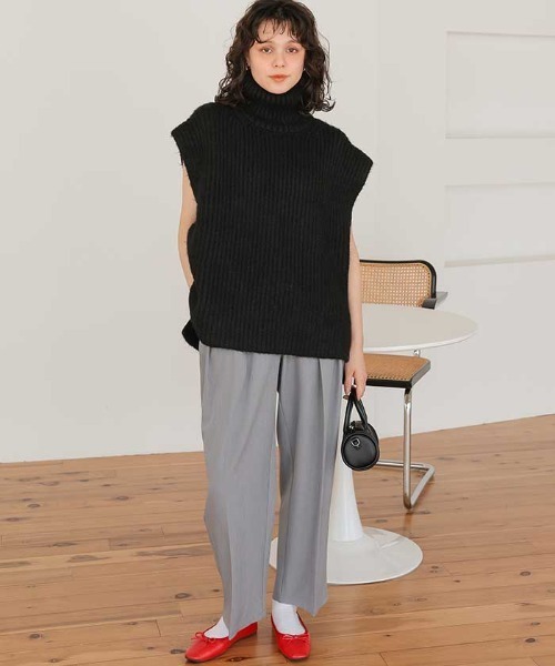 titivate（ティティベイト）の「ハイネックルーズニットベスト（ベスト・レディース・ブラック/ベージュ/オフホワイト/グレー・L/M）」の15枚目の写真