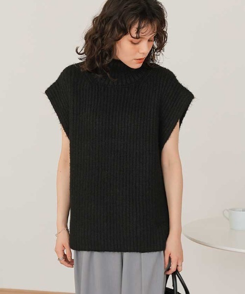 titivate（ティティベイト）の「ハイネックルーズニットベスト（ベスト・レディース・ブラック/ベージュ/オフホワイト/グレー・L/M）」の17枚目の写真