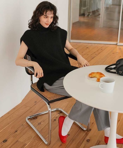 titivate（ティティベイト）の「ハイネックルーズニットベスト（ベスト・レディース・ブラック/ベージュ/オフホワイト/グレー・L/M）」の18枚目の写真