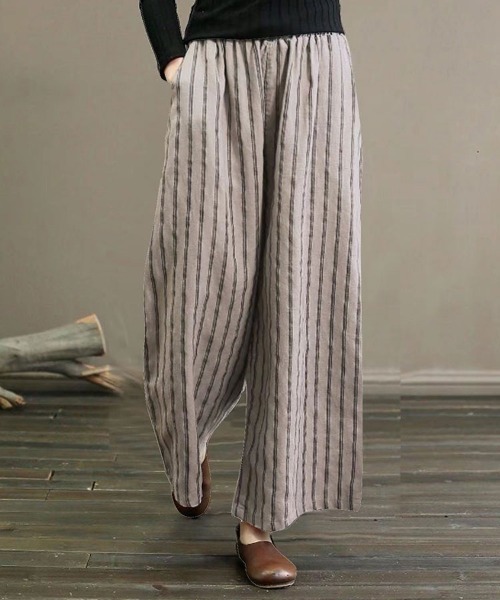 SallyLunn（サリーラン）の「ストライプワイドガウチョパンツ（その他パンツ・レディース・ブラック/ベージュ/アイボリー・MEDIUM/LARGE）」の2枚目の写真