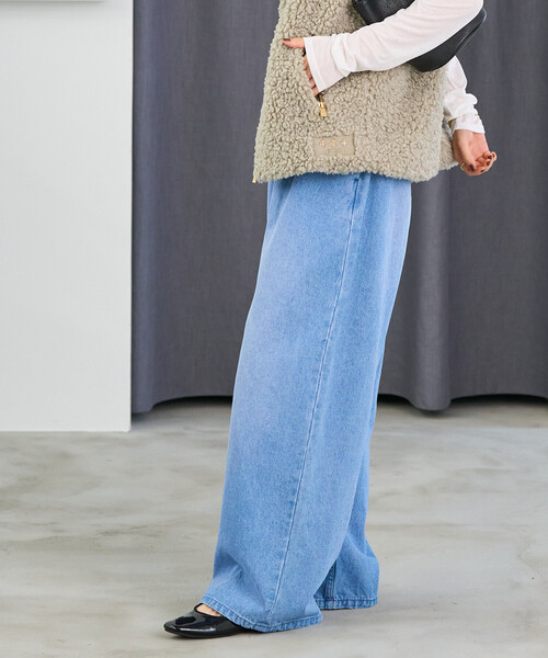 FREAK'S STORE（フリークスストア）の「＜低身長サイズあり＞ウォッシュ加工 イージーデニムパンツ　限定展開カラーあり（デニムパンツ・レディース・ライトブルー/サックスブルー/その他/ブルー/ネイビー・X-SMALL/SMALL/MEDIUM）」の14枚目の写真