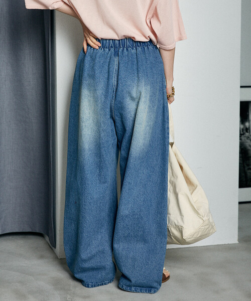 FREAK'S STORE（フリークスストア）の「＜低身長サイズあり＞ウォッシュ加工 イージーデニムパンツ　限定展開カラーあり（デニムパンツ・レディース・ライトブルー/サックスブルー/その他/ブルー/ネイビー・X-SMALL/SMALL/MEDIUM）」の22枚目の写真