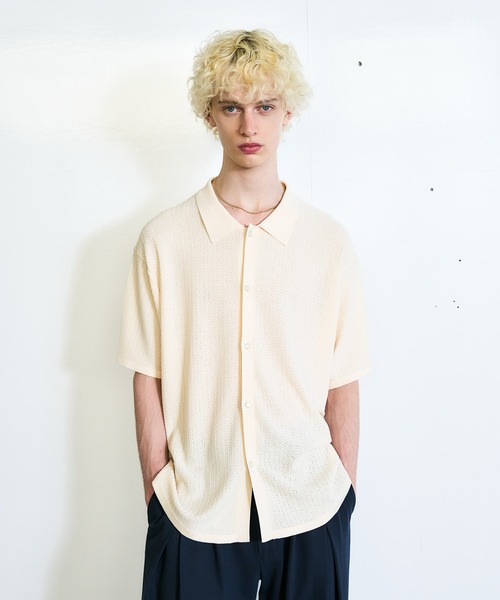 HARE(ハレ)の「パールボタンニットシャツ(HARE)(シャツ/ブラウス・メンズ・イエロー/ブラック/ホワイト/ネイビー・FREE)」の2枚目の写真