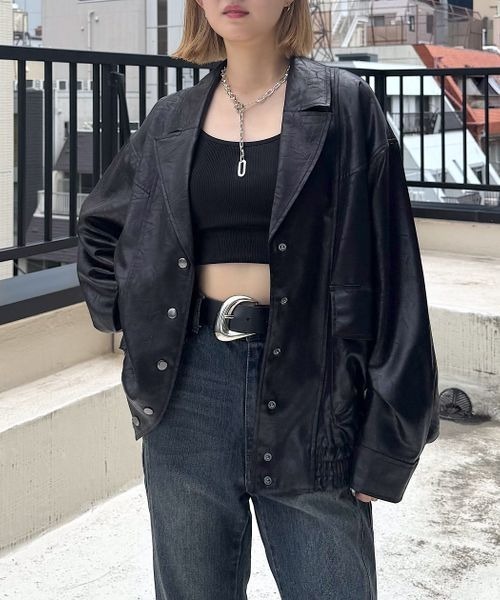 PAGEBOY（ページボーイ）の「ライトフェイクレザージャケットブルゾン（ブルゾン・レディース・ブラック/グレー系その他/ブラウン・FREE）」の4枚目の写真