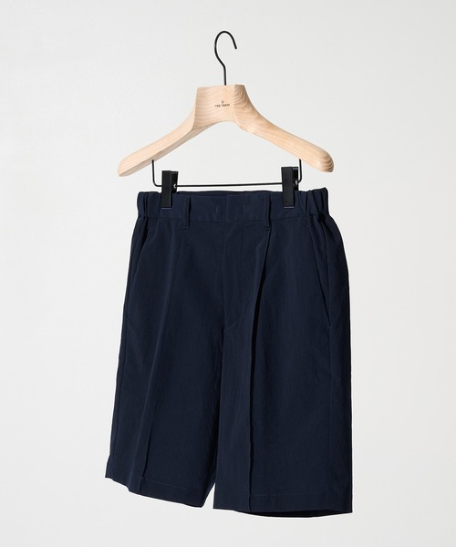 THE TOKYO(ザトウキョウ)の「【THE TOKYO/ザトウキョウ】着た方が涼しい Pintucrease Short Pants(スラックス・メンズ・ブラック/ダークネイビー・44/46/48)」の2枚目の写真
