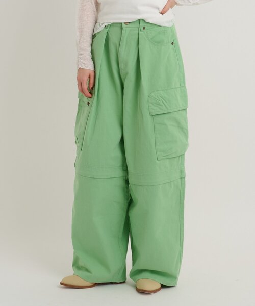 w closet（ダブルクローゼット）の「2WAYカーゴパンツ（その他パンツ・レディース・ベージュ/ブラック/カーキ/ブルー/ピンク/ブラウン/ミント・MEDIUM/SMALL）」の5枚目の写真