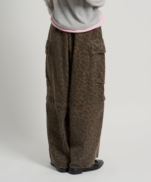 w closet(ダブルクローゼット)の「2WAYカーゴパンツ(その他パンツ・レディース・ベージュ/ブラック/カーキ/ブルー/ピンク/ブラウン・MEDIUM/SMALL)」の22枚目の写真