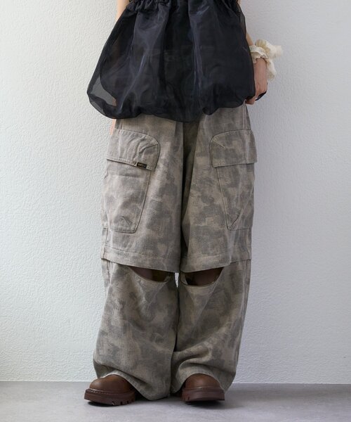 w closet(ダブルクローゼット)の「2WAYカーゴパンツ(その他パンツ・レディース・ベージュ/ブラック/カーキ/ブルー・MEDIUM/SMALL)」の22枚目の写真