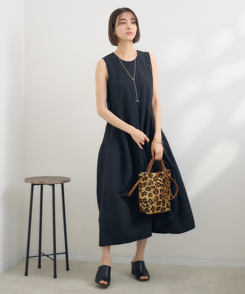 KATHARINE ROSS(キャサリンロス)の「【PILLINI/ピリーニ】ノースリコクーンワンピース(ワンピース・レディース・カーキ/ブラック・FREE)」の21枚目の写真