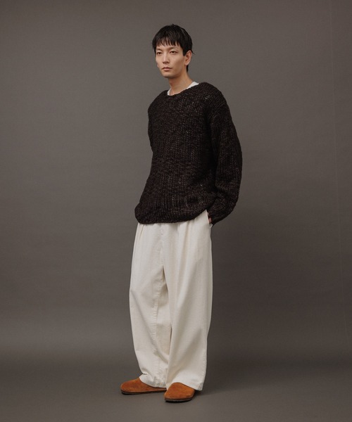 ADAM ET ROPE'（アダムエロペ）の「【WEB限定】2タック ワイドストレート ドカンパンツ / バギーパンツ /コーデュロイ / ユニセックス（その他パンツ・メンズ・ブラック/チャコールグレー/オフホワイト/ベージュ系その他・S/M/L）」の13枚目の写真