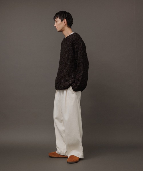 ADAM ET ROPE'（アダムエロペ）の「【WEB限定】2タック ワイドストレート ドカンパンツ / バギーパンツ /コーデュロイ / ユニセックス（その他パンツ・メンズ・ブラック/チャコールグレー/オフホワイト/ベージュ系その他・S/M/L）」の14枚目の写真