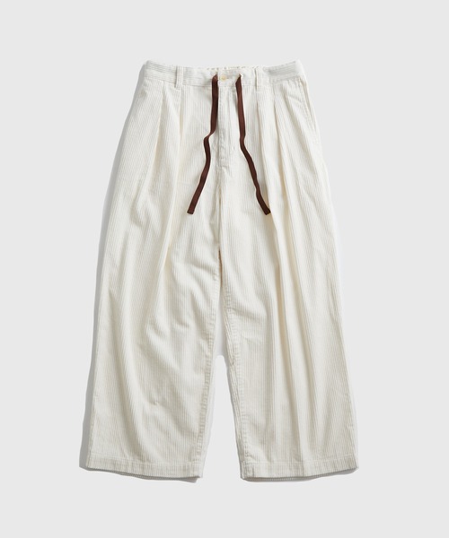 ADAM ET ROPE'（アダムエロペ）の「【WEB限定】2タック ワイドストレート ドカンパンツ / バギーパンツ /コーデュロイ / ユニセックス（その他パンツ・メンズ・ブラック/チャコールグレー/オフホワイト/ベージュ系その他・S/M/L）」の15枚目の写真