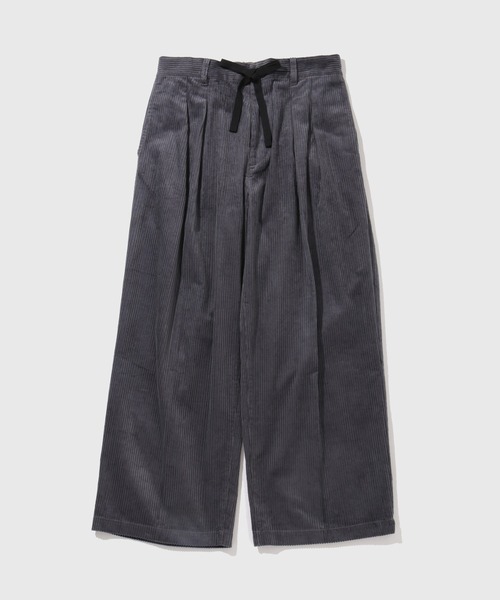 ADAM ET ROPE'（アダムエロペ）の「【WEB限定】2タック ワイドストレート ドカンパンツ / バギーパンツ /コーデュロイ / ユニセックス（その他パンツ・メンズ・ブラック/チャコールグレー/オフホワイト/ベージュ系その他・S/M/L）」の18枚目の写真
