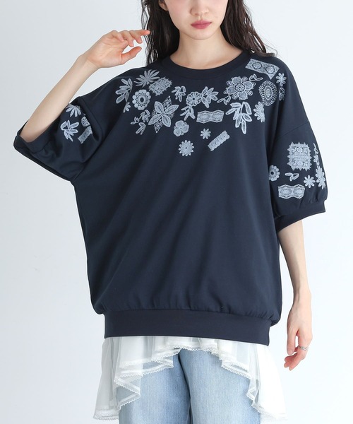 somari imagination(ソマリ イマジネーション)の「『レースプリントカットソー』(Tシャツ/カットソー・レディース・ネイビー/ボルドー・1/2)」の2枚目の写真