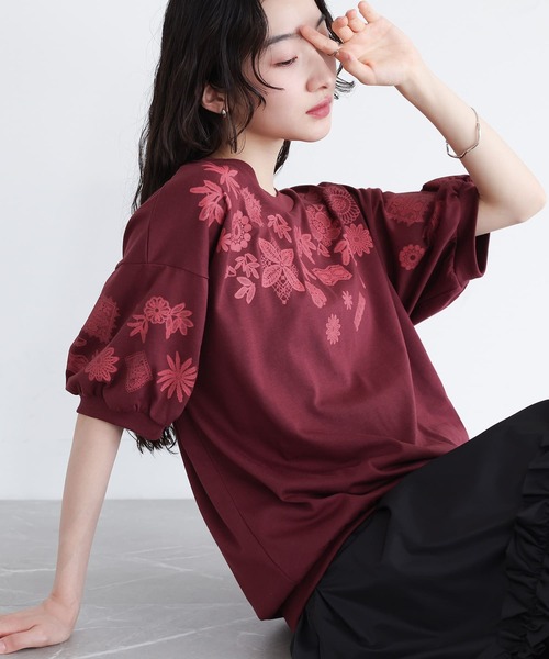 somari imagination(ソマリ イマジネーション)の「『レースプリントカットソー』(Tシャツ/カットソー・レディース・ネイビー/ボルドー・1/2)」の1枚目の写真