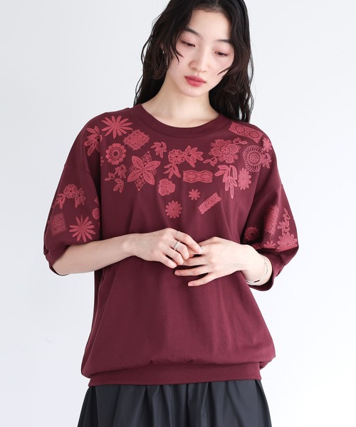 somari imagination(ソマリ イマジネーション)の「『レースプリントカットソー』(Tシャツ/カットソー・レディース・ネイビー/ボルドー・1/2)」の5枚目の写真